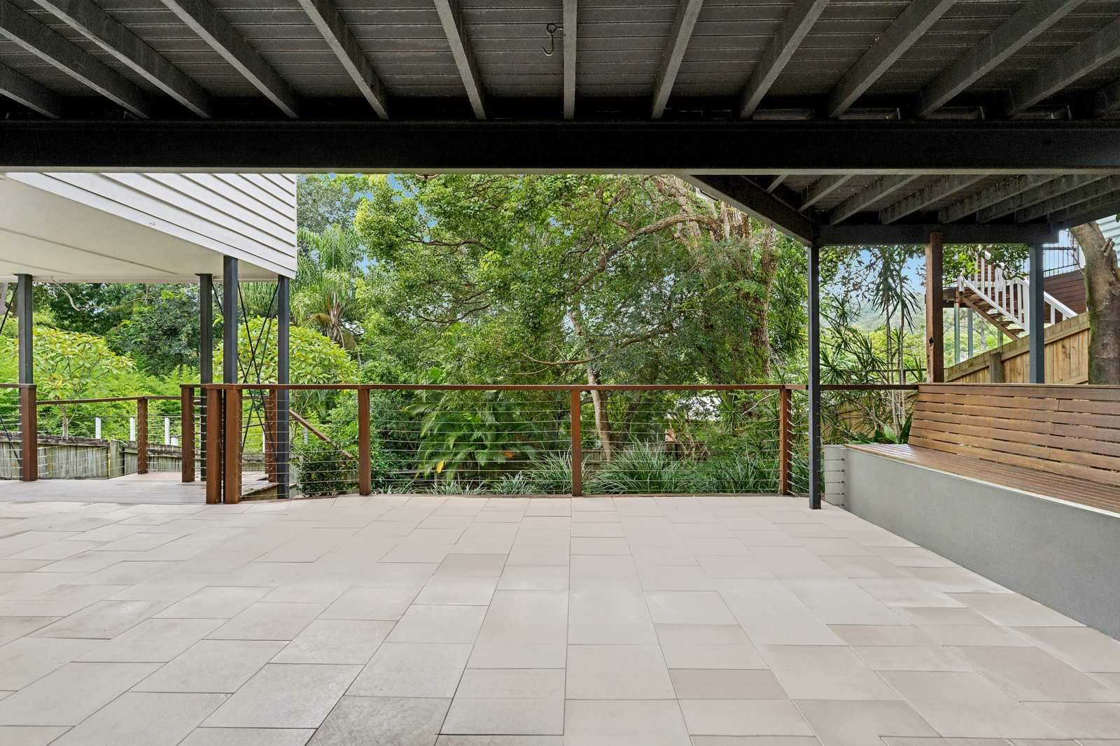 Outdoor Entertaining Deck_v2