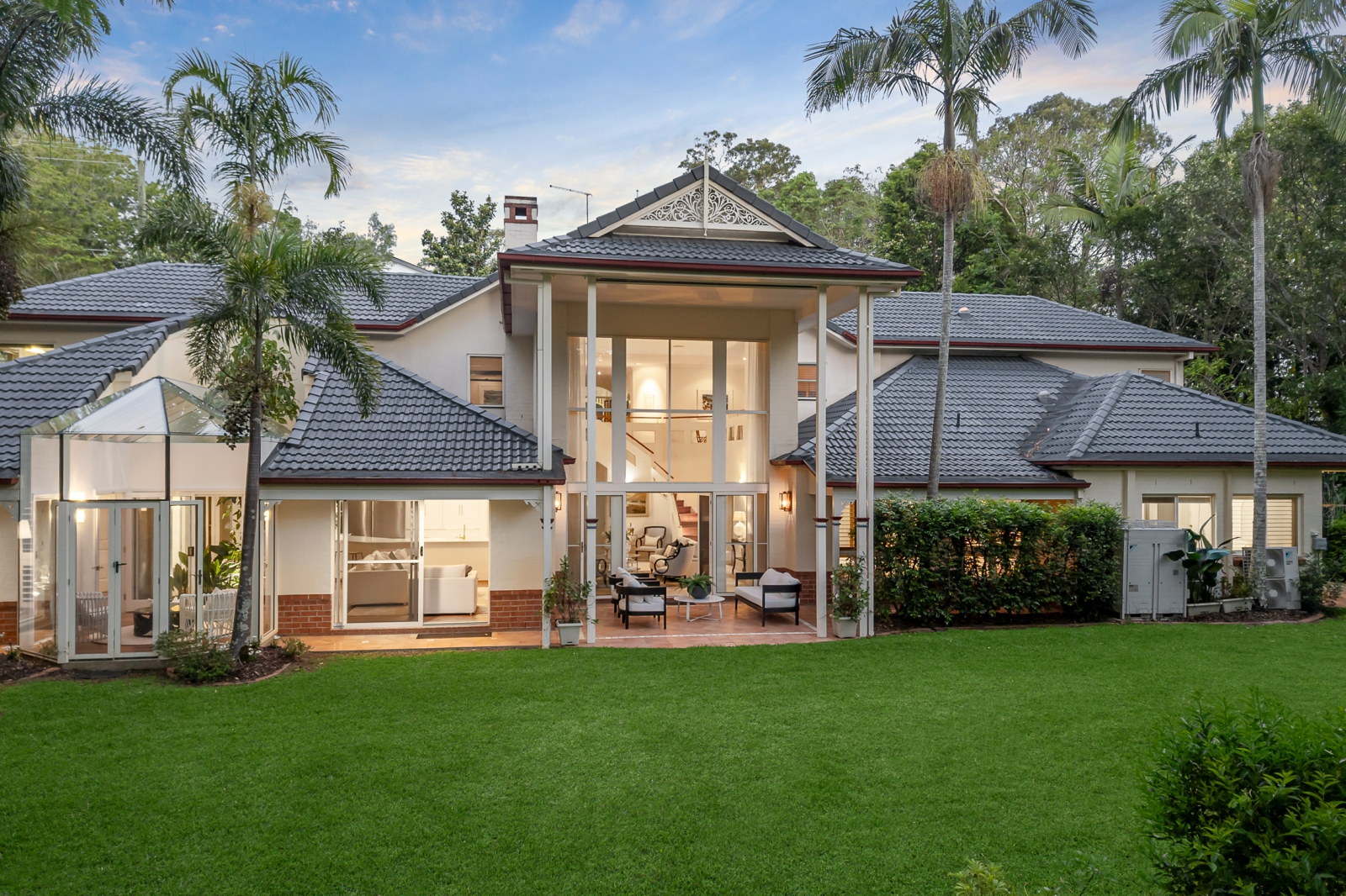 72 Tristania Road, CHAPEL HILL