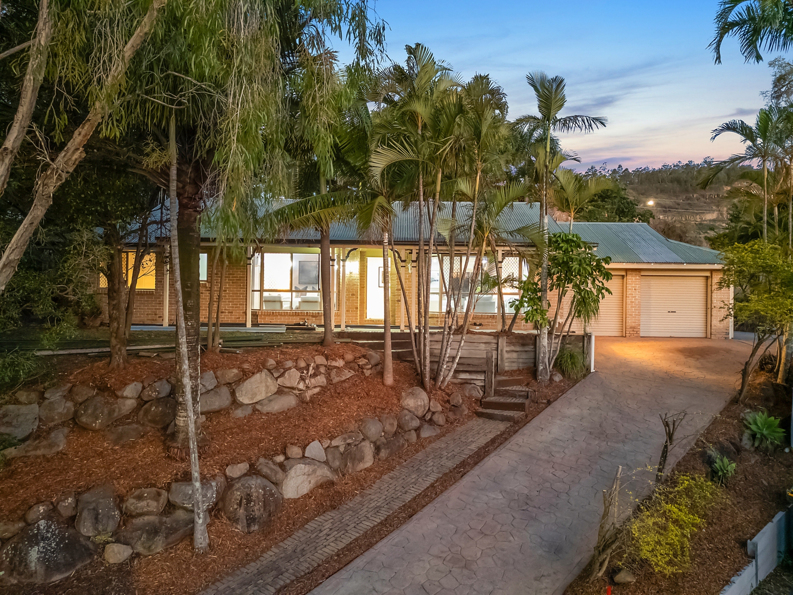 7 McLennan Close,Keperra