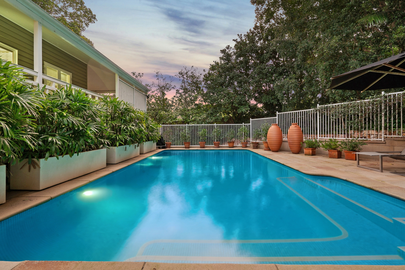 Pool-01.JPG