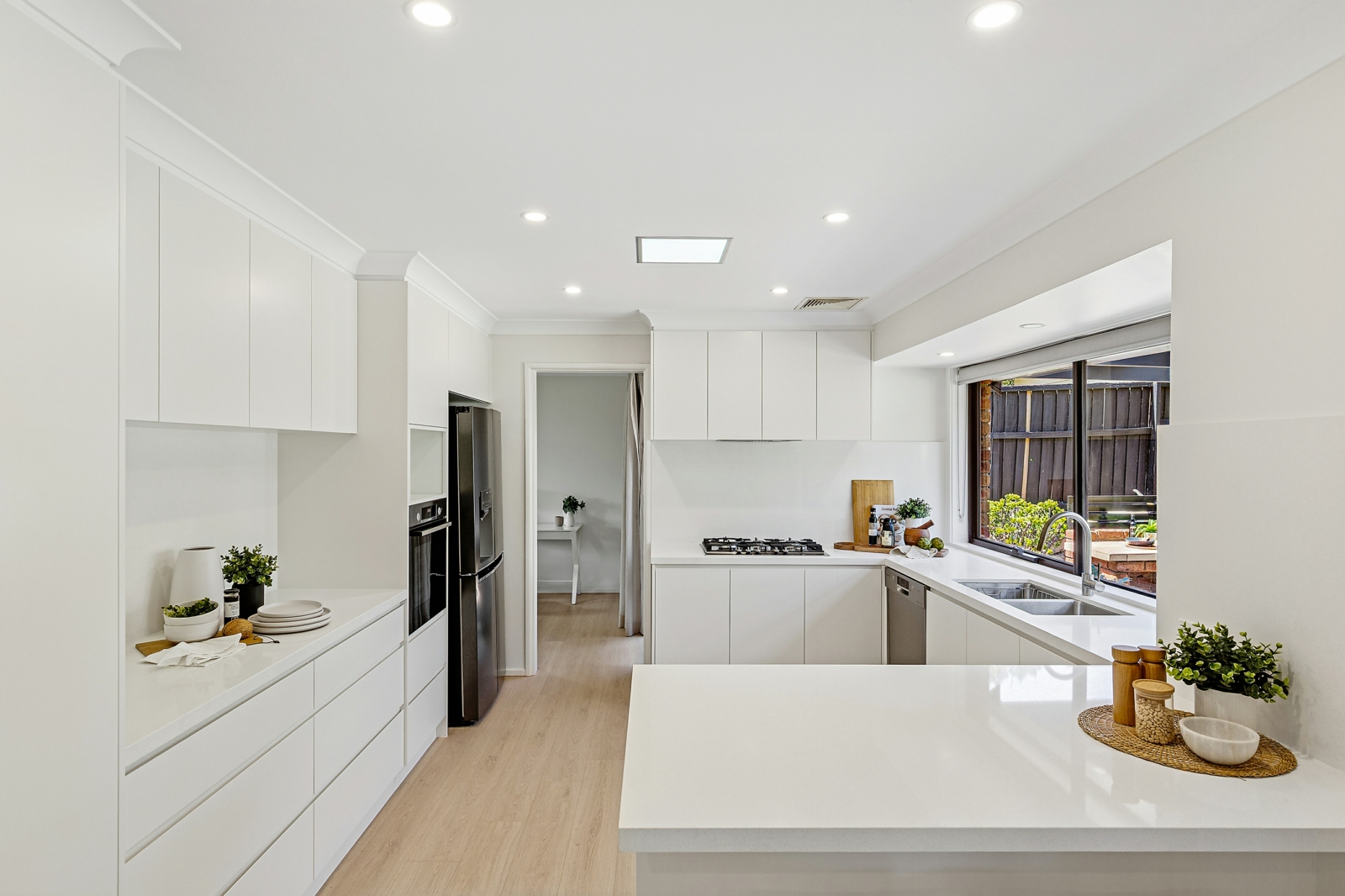 10 Lexcen Place, MARSFIELD
