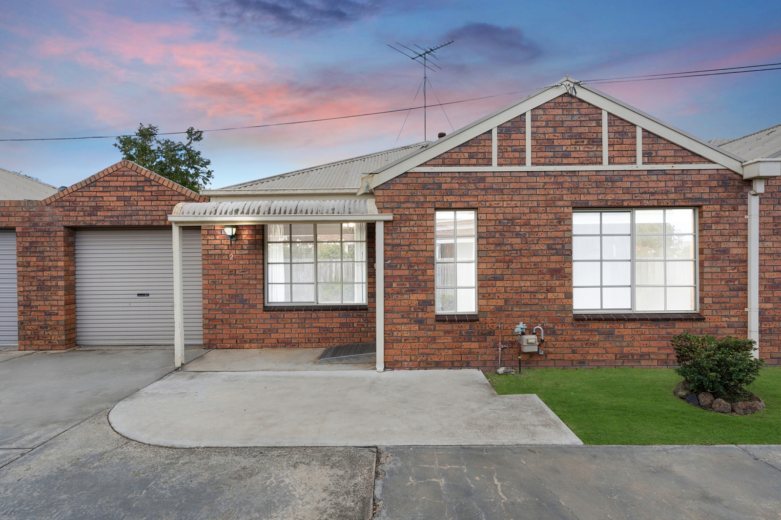 2/250 Myers Street, GEELONG