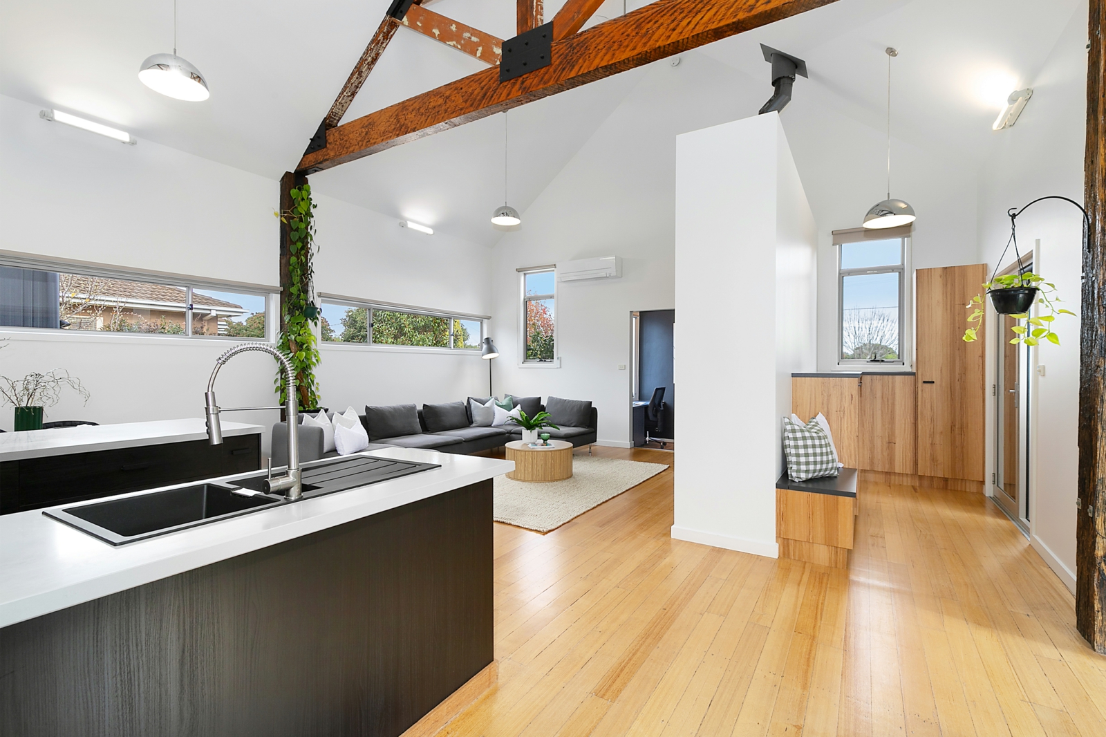 Entry_Open Plan