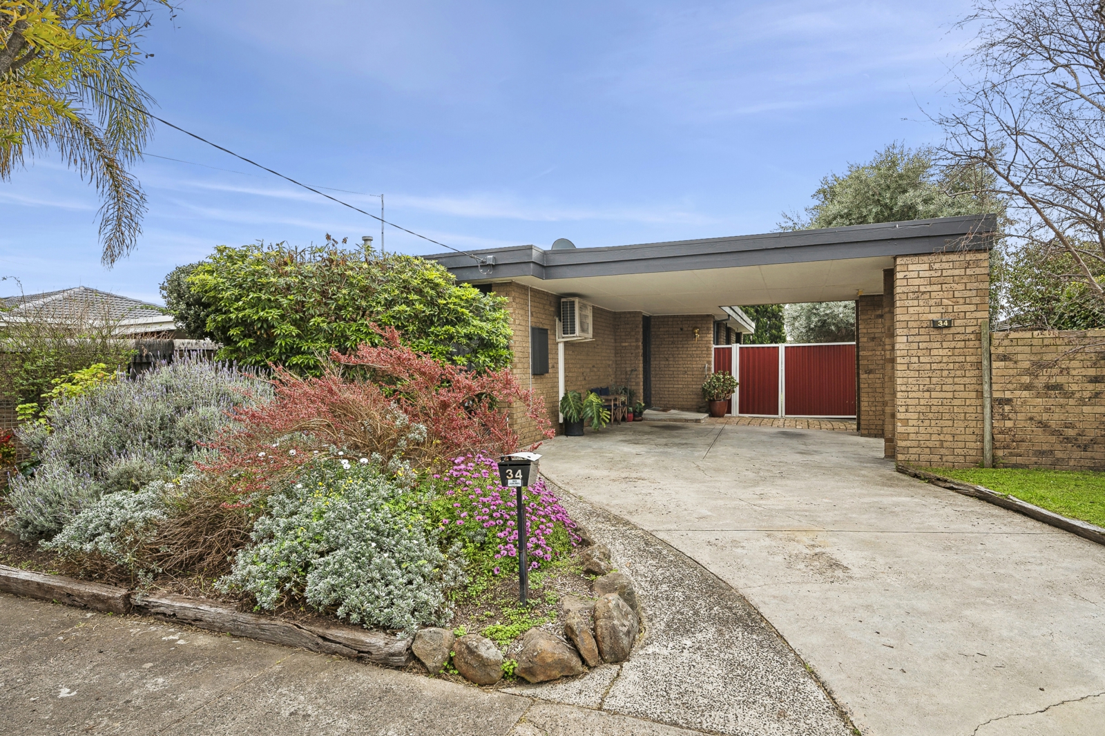 34 Hereford Drive, BELMONT