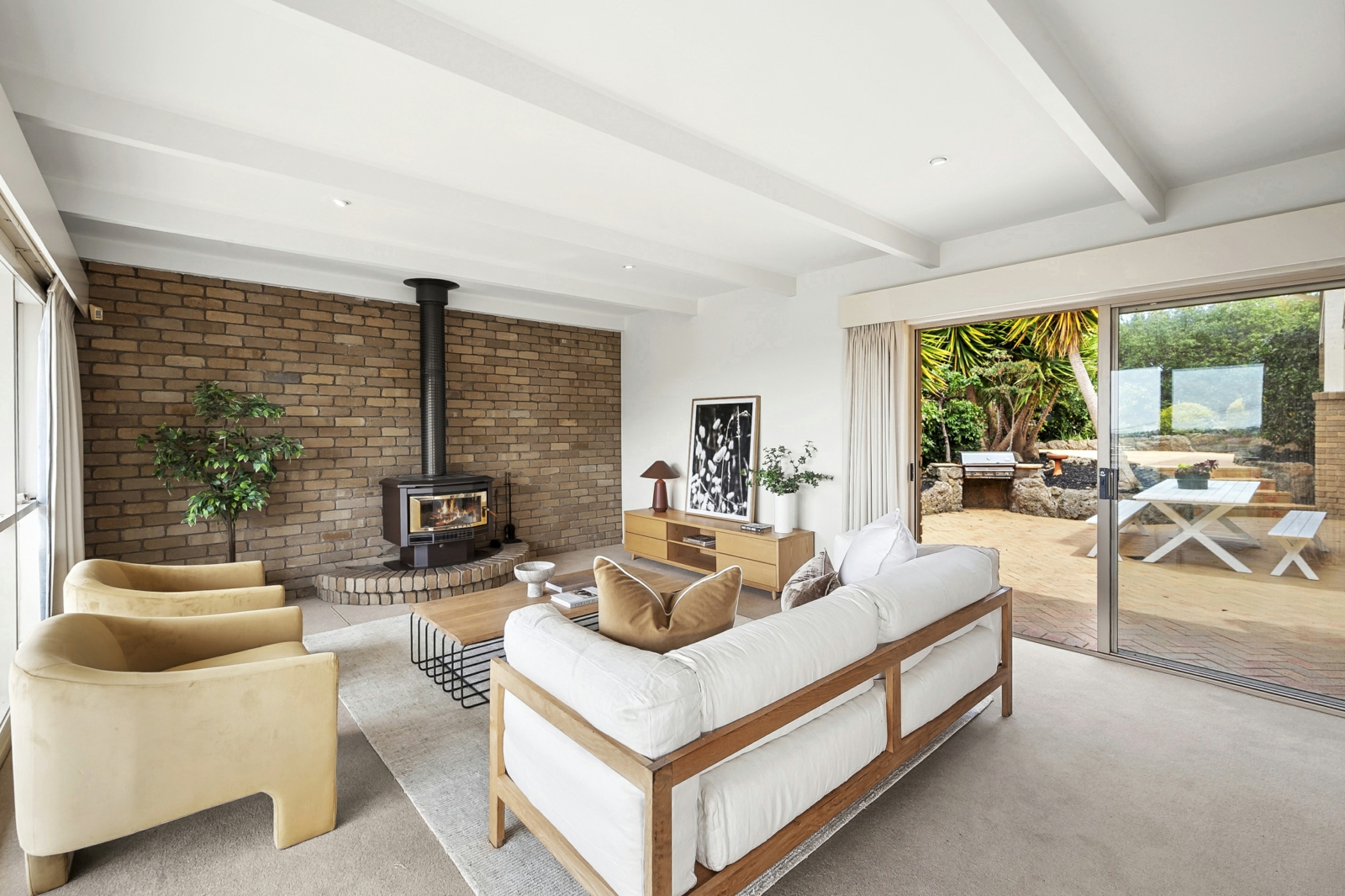 Lounge_bwrm-05.jpg