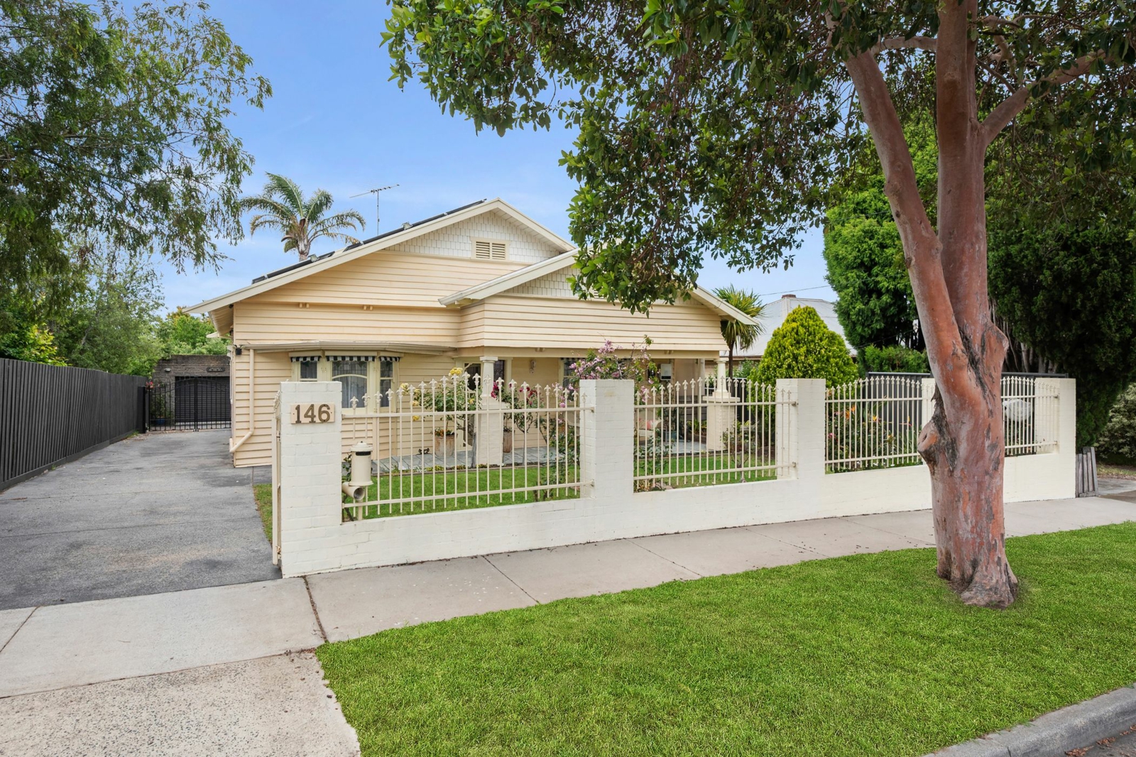 146 Minerva Road,Manifold Heights