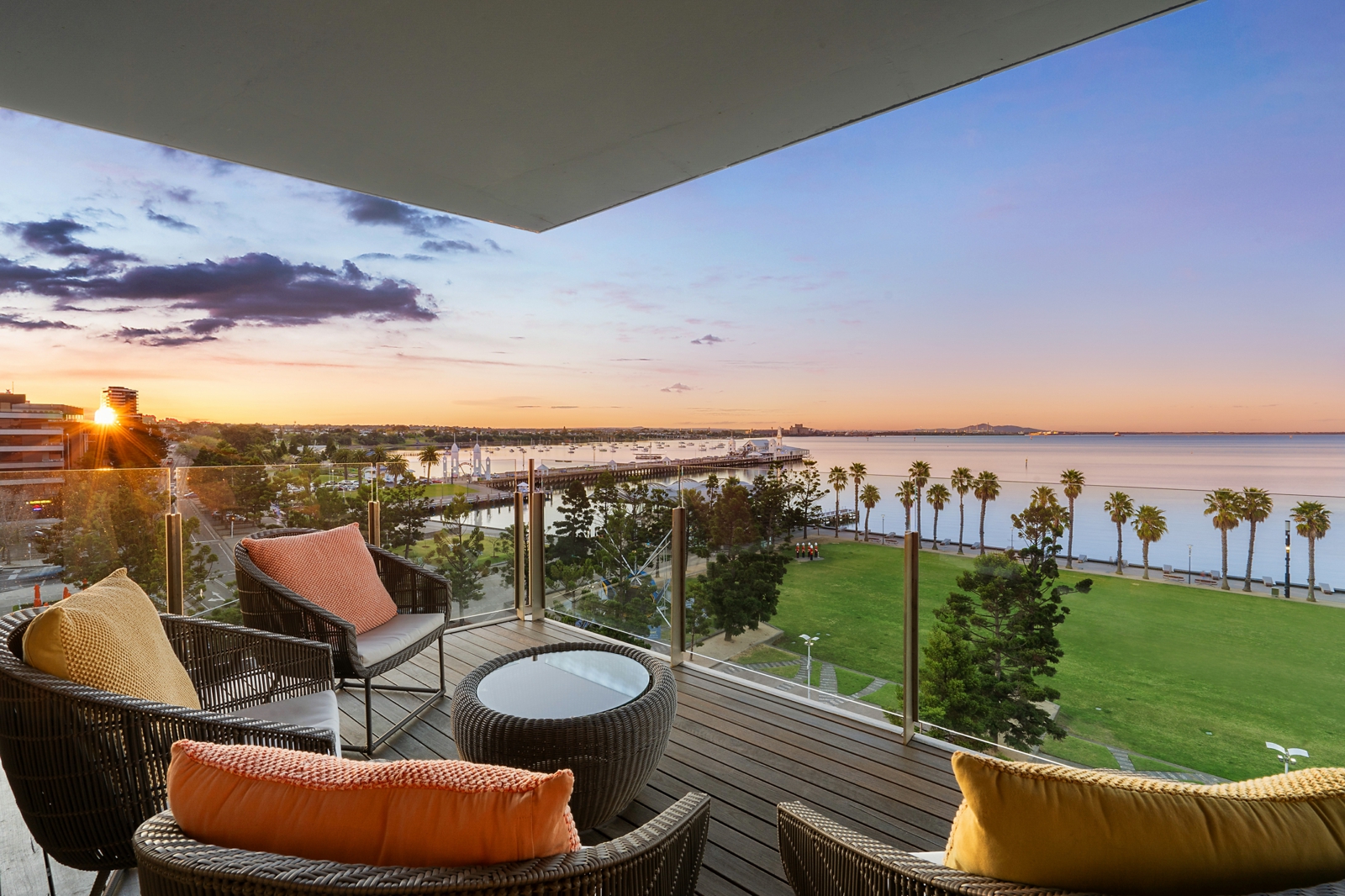 501/6-8 Eastern Beach Road, GEELONG