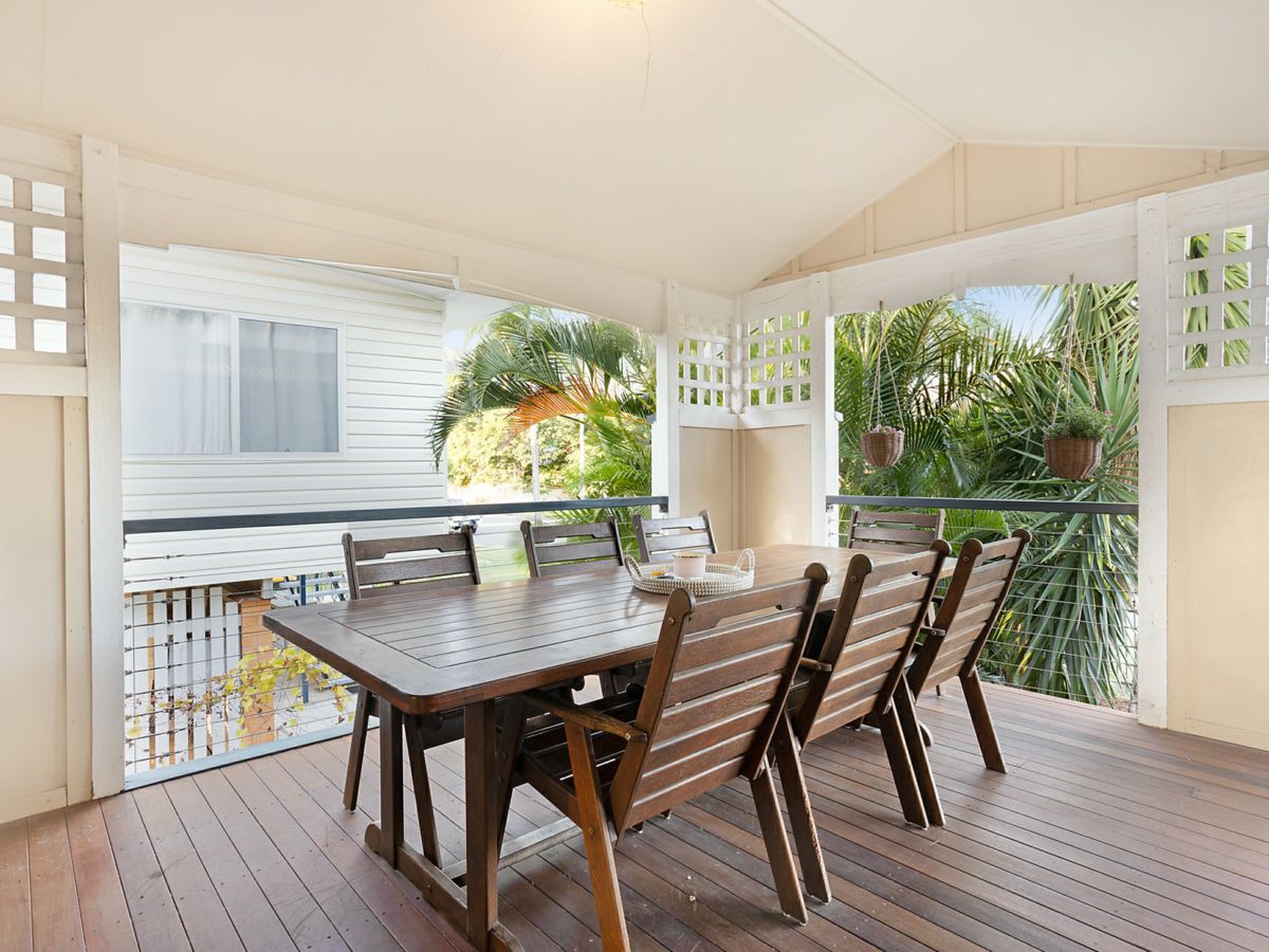 Front deck
