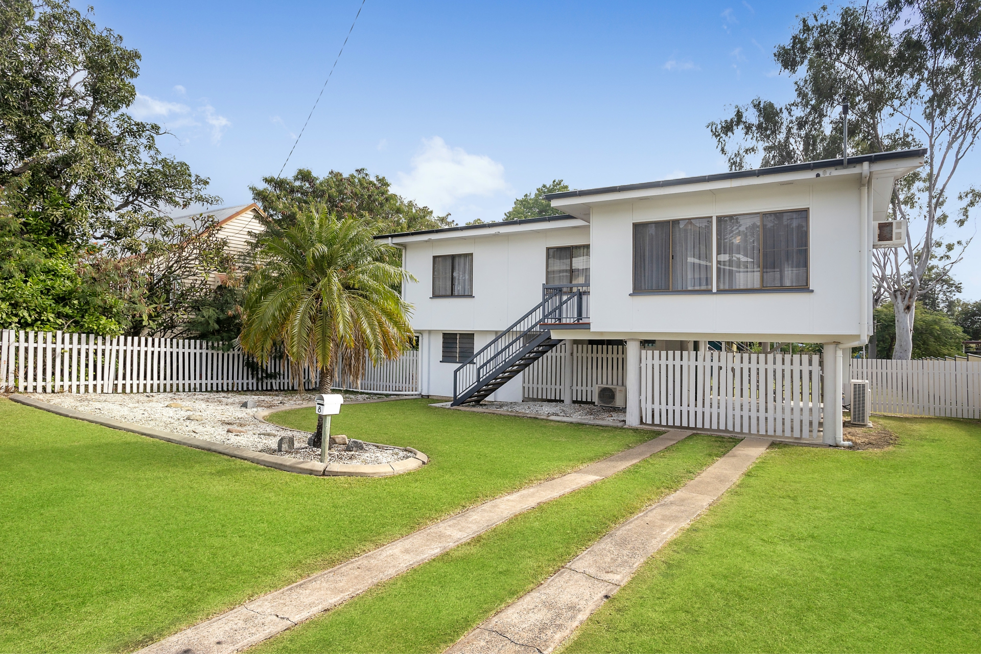8 Mary Street, THE RANGE