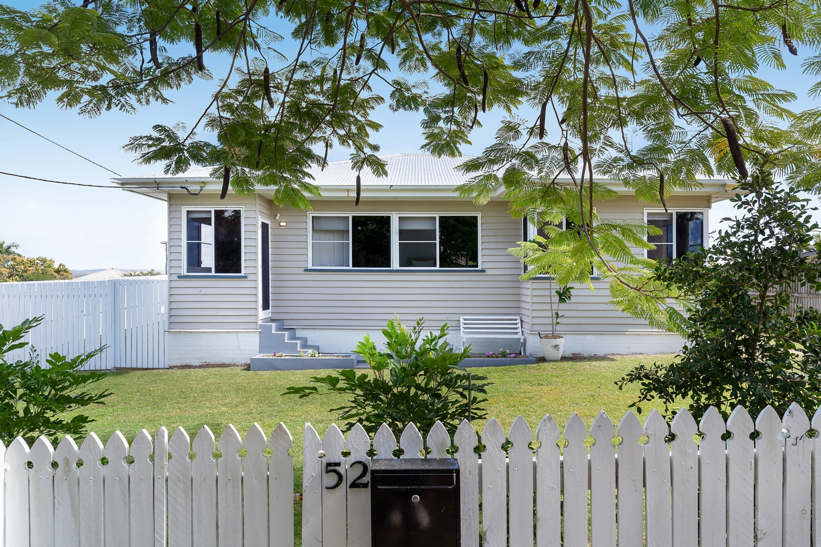 52 Pennycuick Street, WEST ROCKHAMPTON
