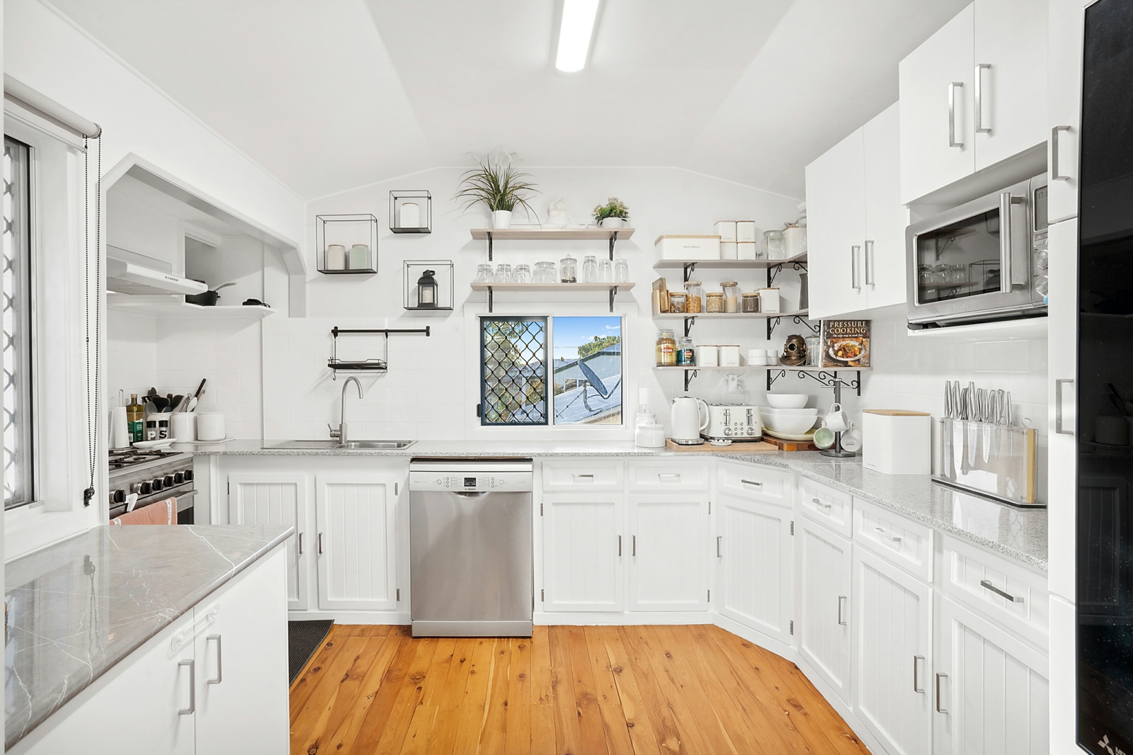 Kitchen 2