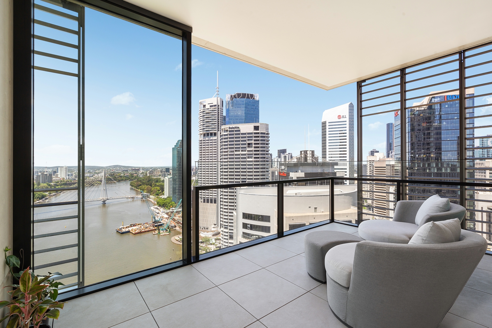 2507/443 Queen Street