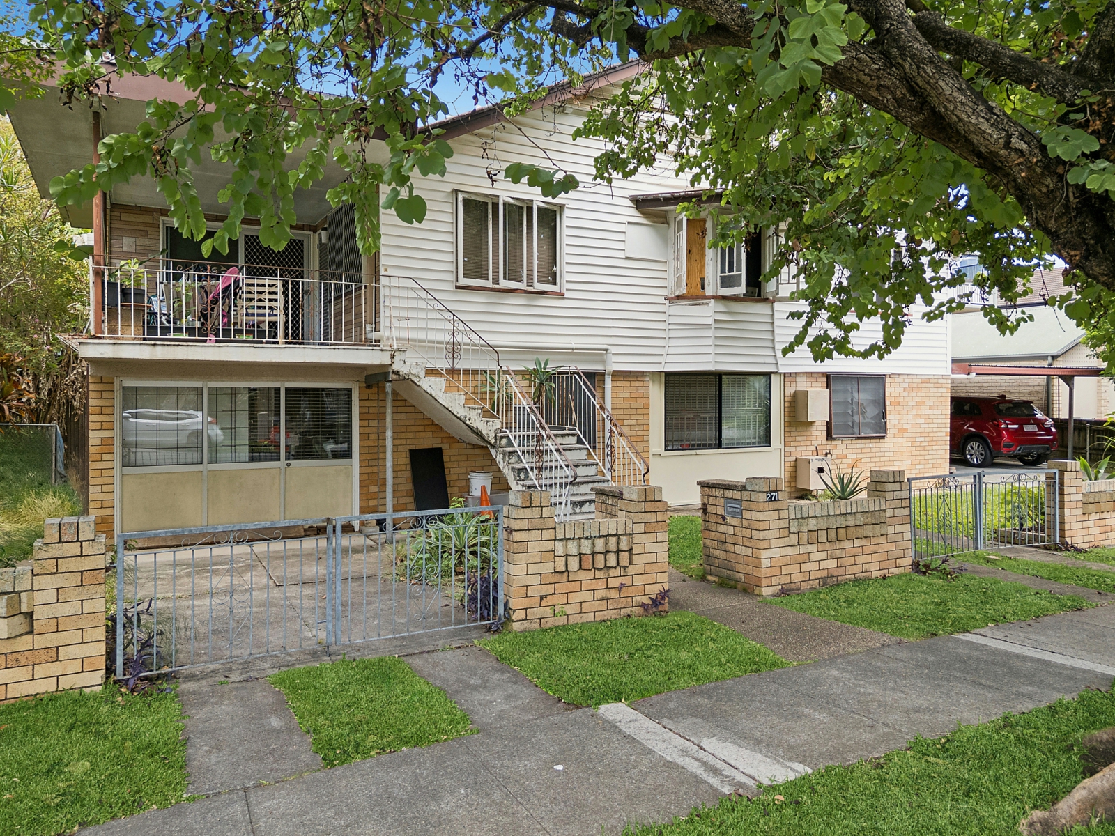 271 Moray Street