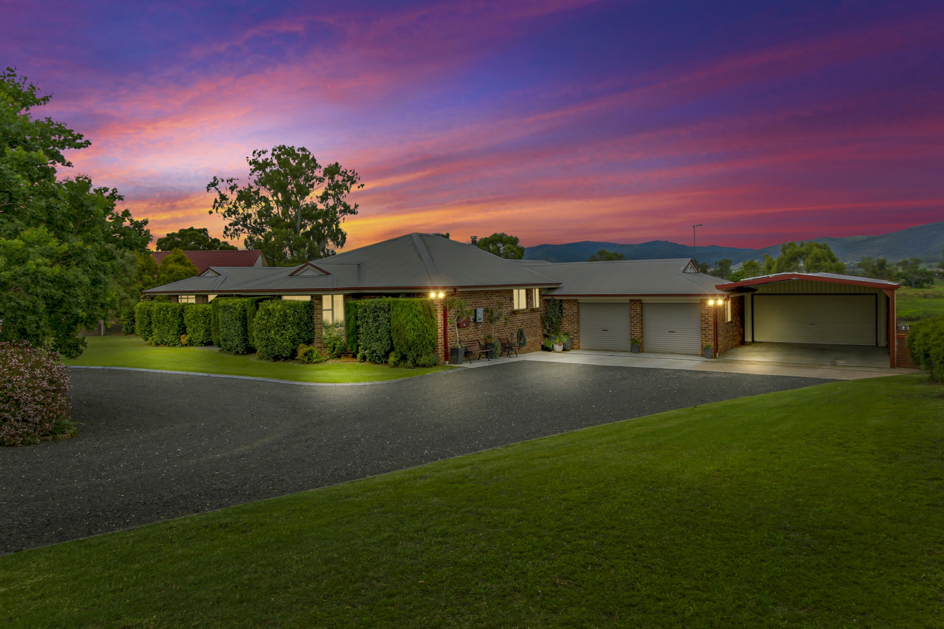 42 Gray Street, SCONE