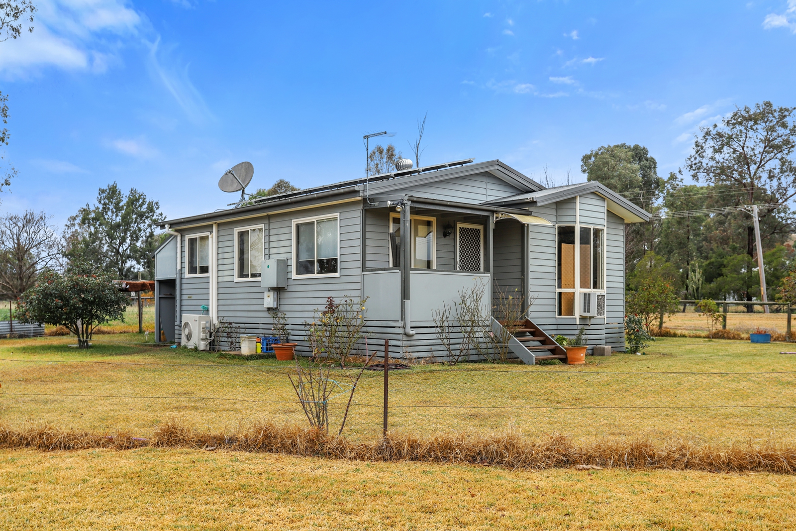 2 Waverley Street,Gundy