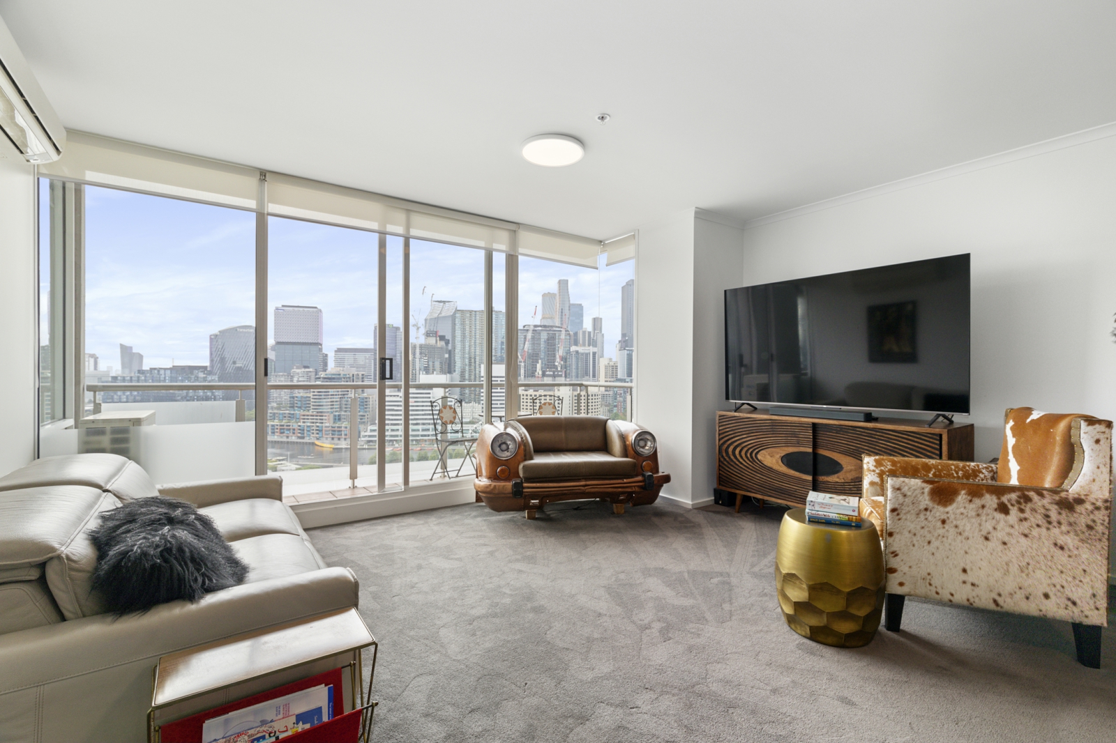 207/79 Whiteman Street, SOUTHBANK