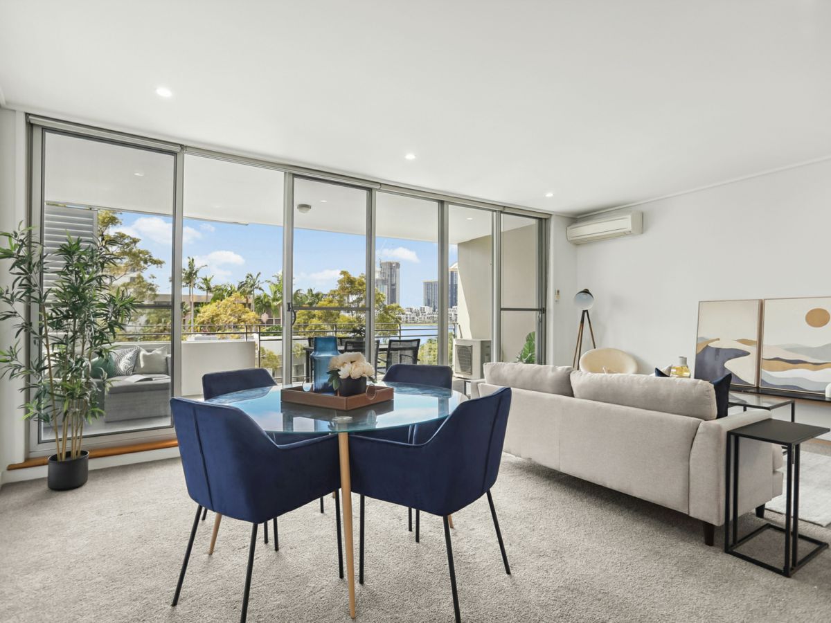 313_3 Amalfi Dr, Wentworth Point-4.jpg