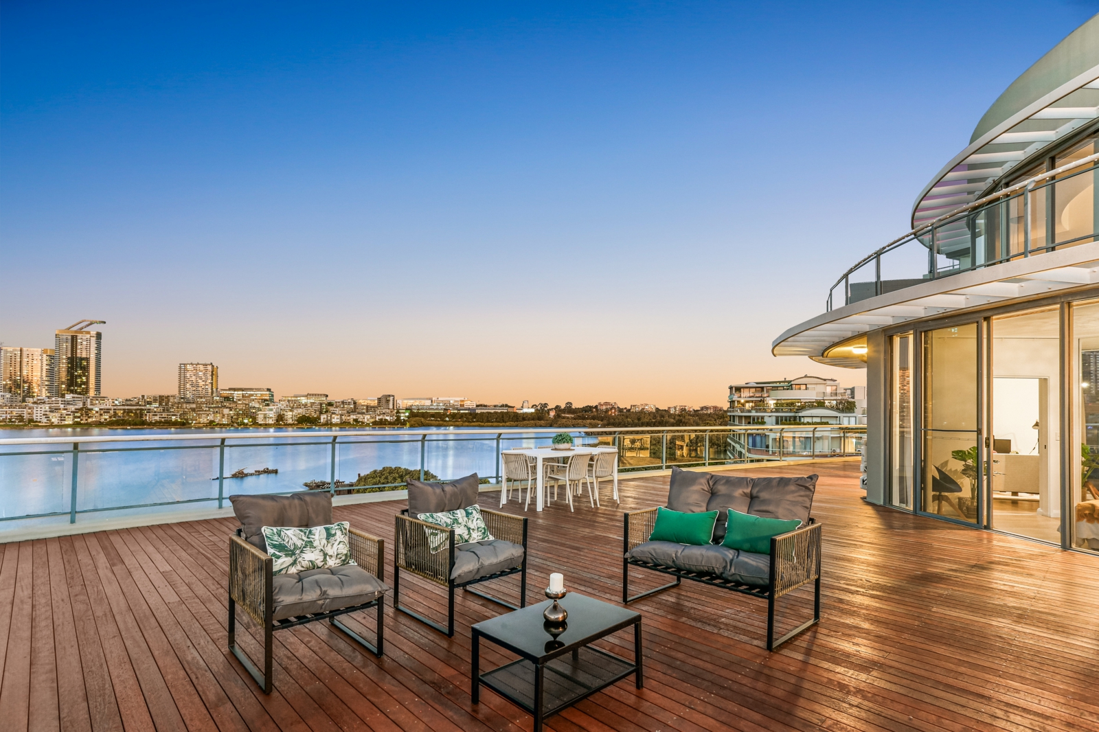 48/27 Bennelong Parkway, WENTWORTH POINT