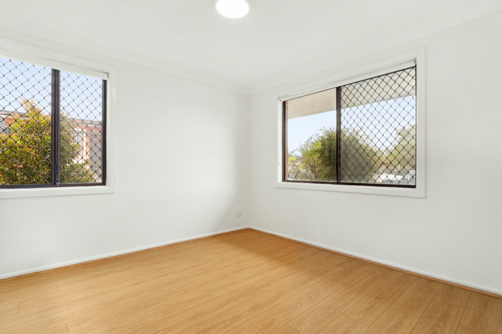 58A Rogers St, Roselands_05.jpg