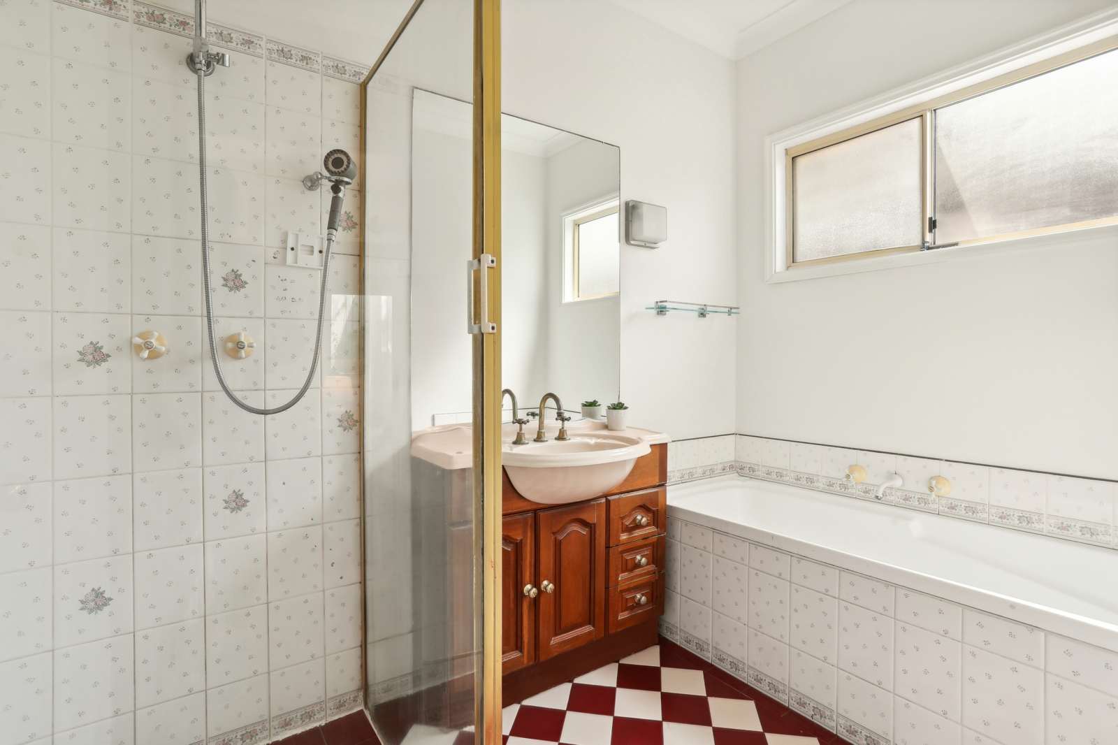 2B Glenn Ave, Northmead_03.jpg