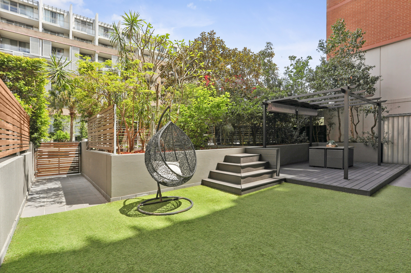 102/1 Stromboli Strait, WENTWORTH POINT