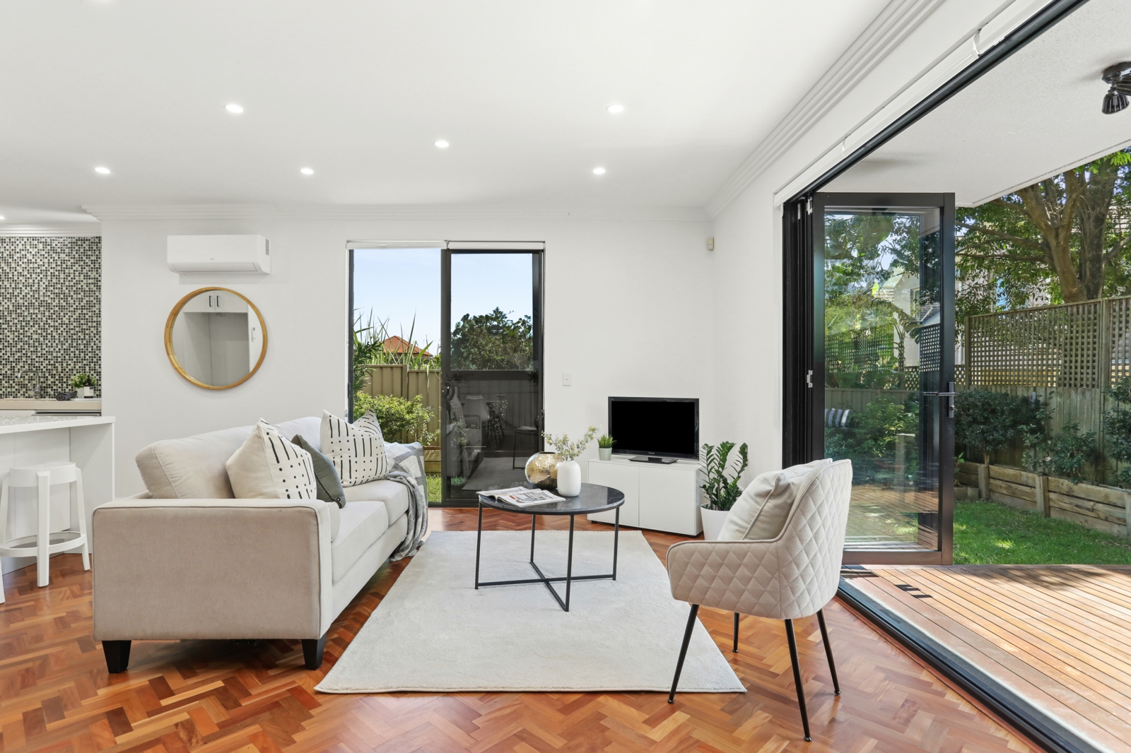 6-92-96 Kings Rd, Five Dock_4.jpg