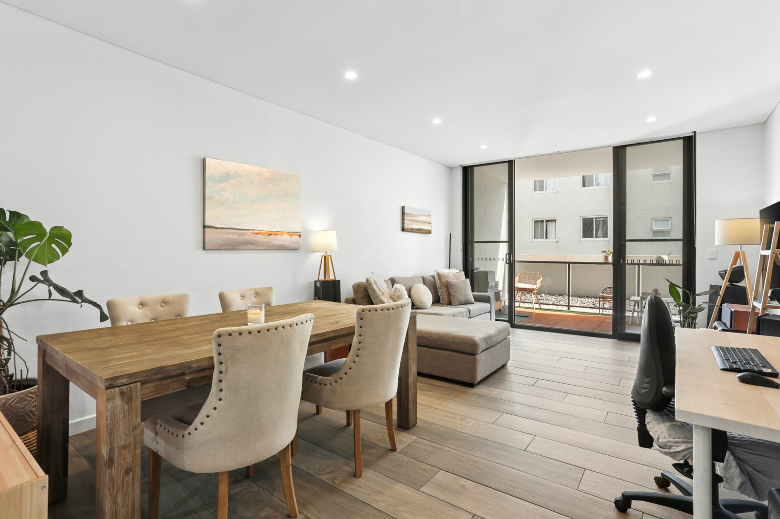 14g-541c Burwood Rd, Belmore_4.jpg