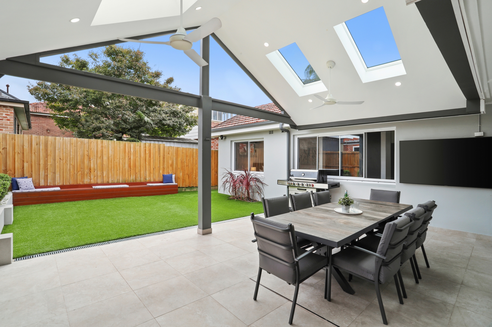350 Lyons Road, RUSSELL LEA