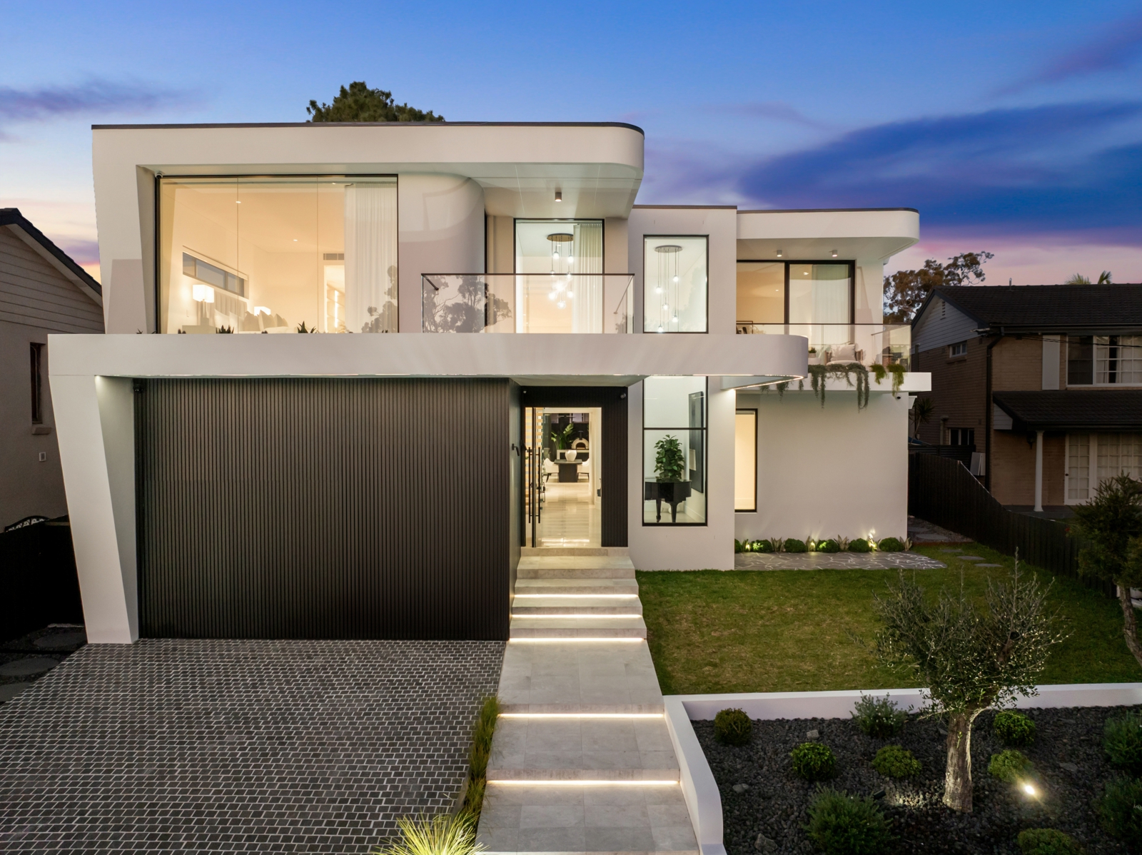 10 Myall Crescent, STRATHFIELD