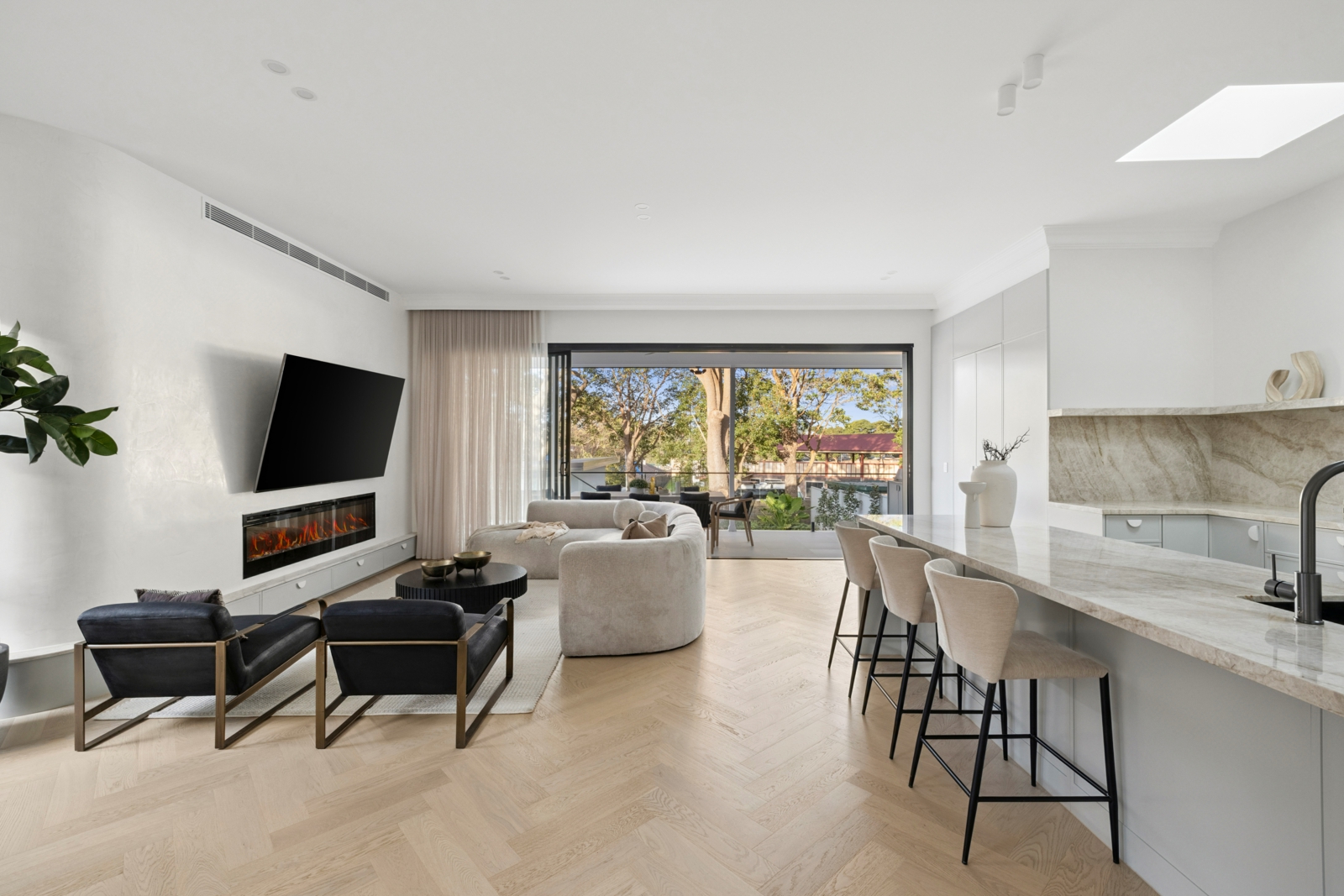 8 Alma St, Ashfield_11.jpg