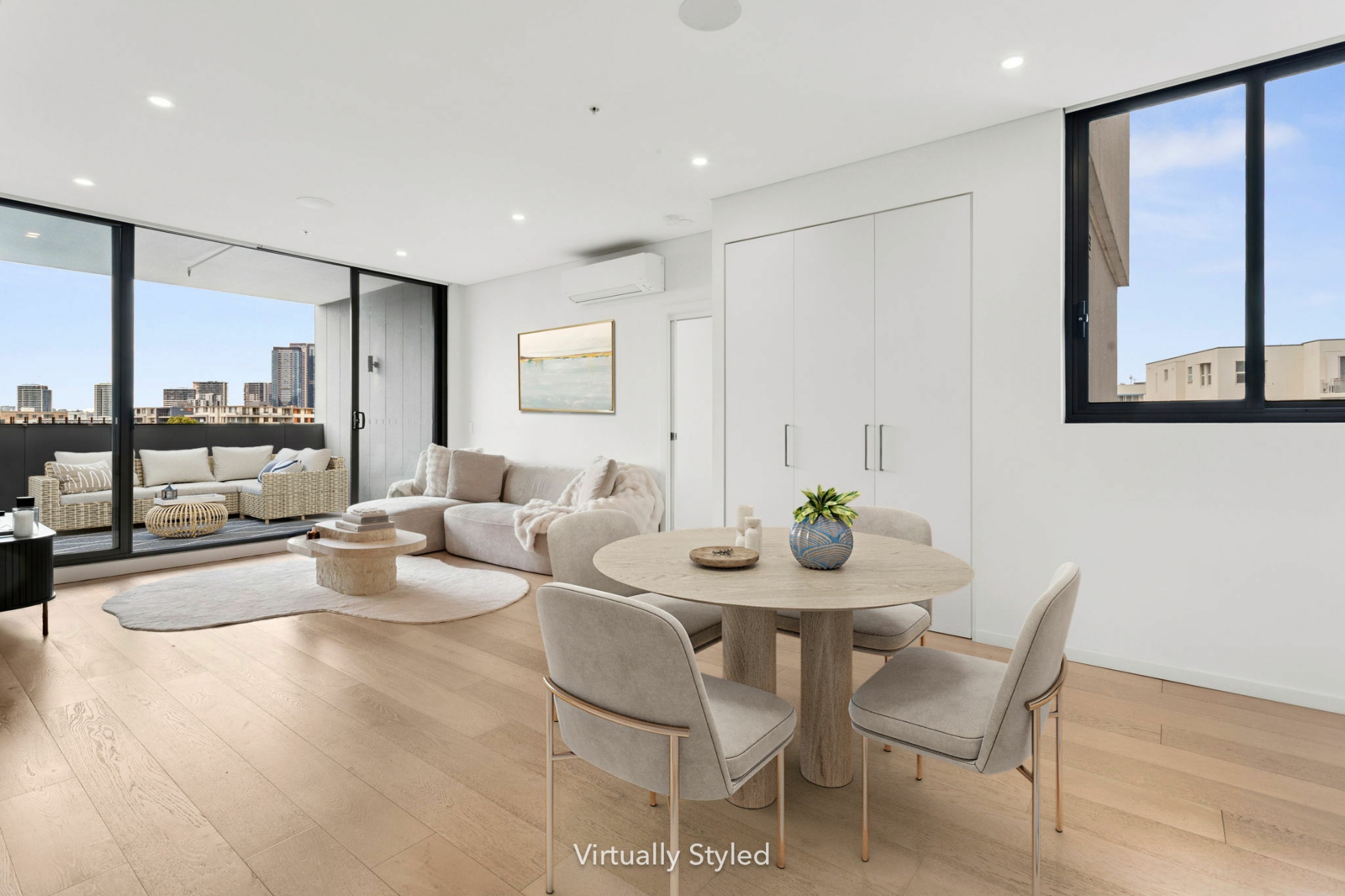 12081/17 Amalfi Drive,Wentworth Point