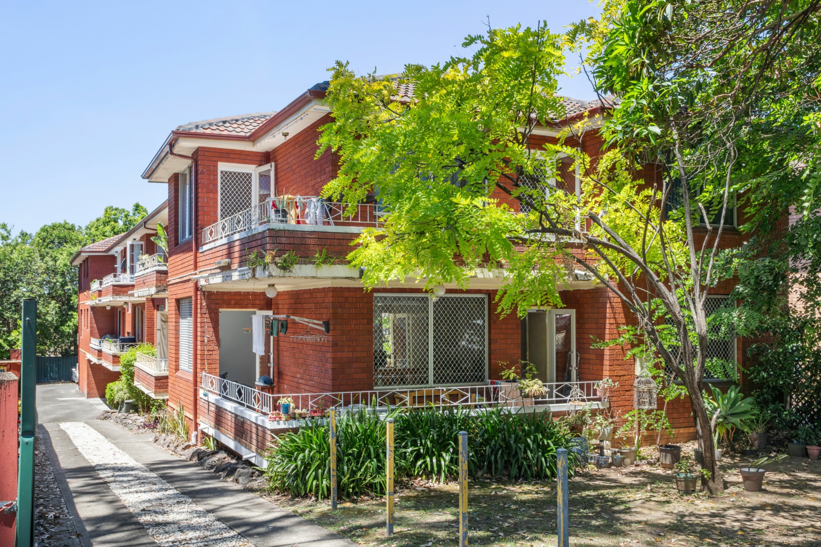 2/30 Henley Road, HOMEBUSH WEST