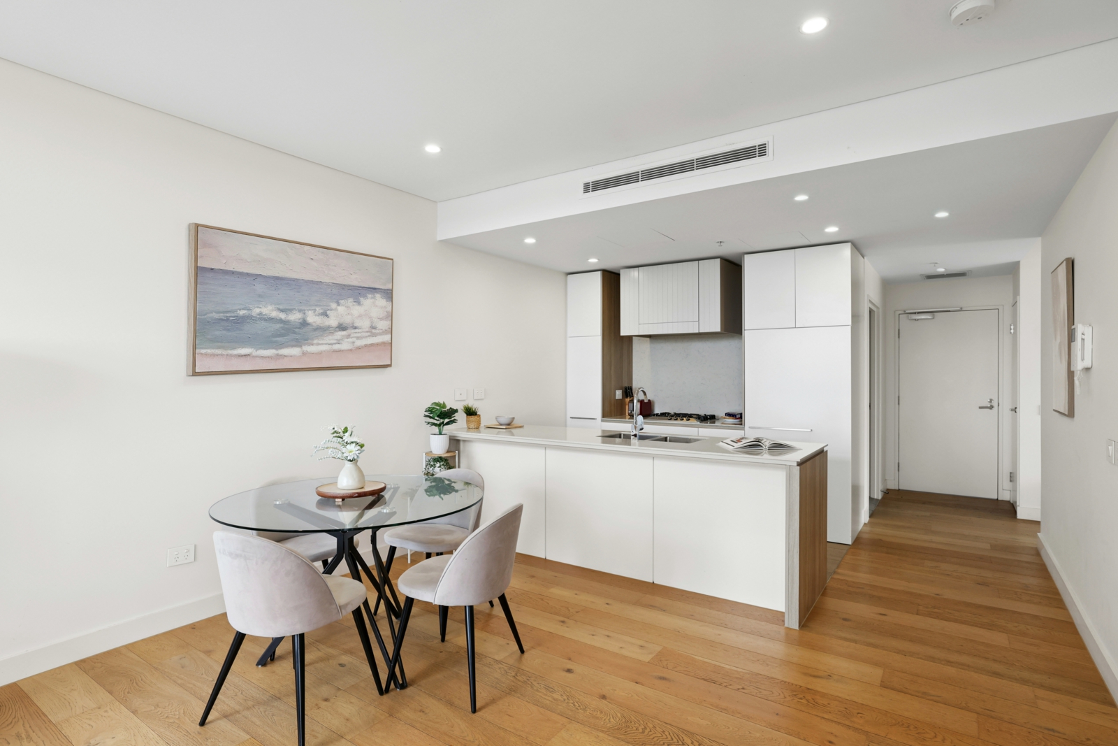 1404-13 Verona Dr, Wentworth Point_4.jpg