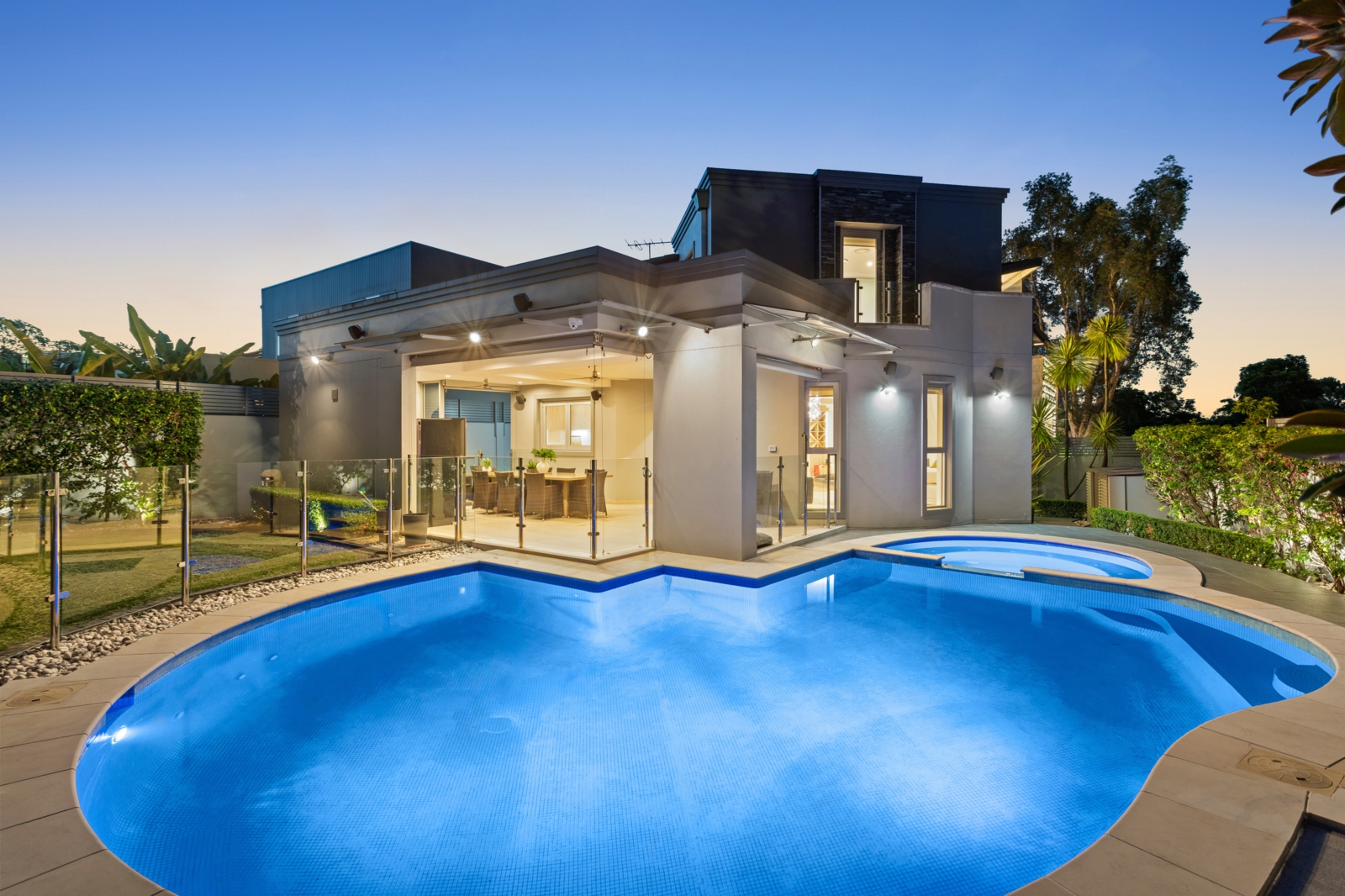 Dusk_22 Karuah St, Strathfield_03.jpg