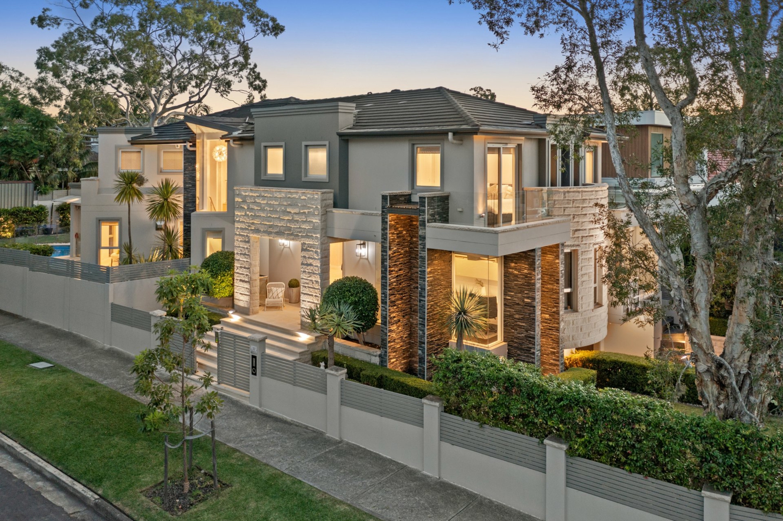 Dusk_22 Karuah St, Strathfield_01.jpg