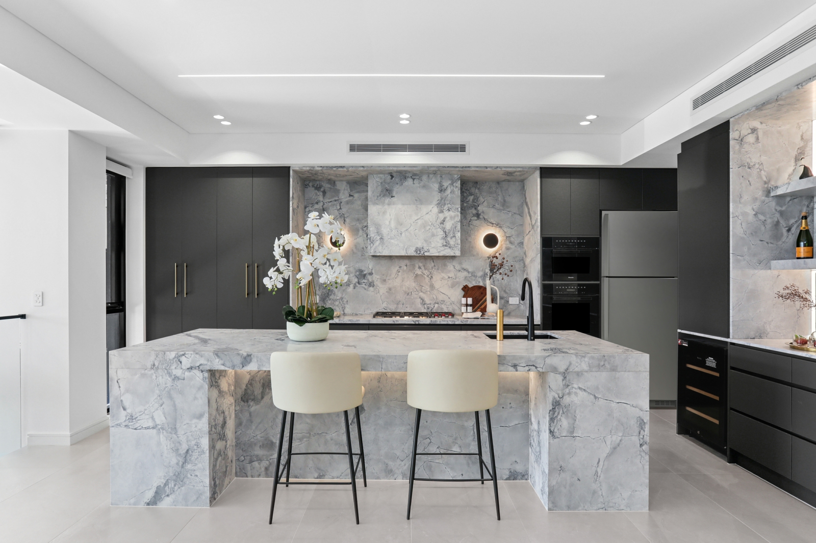 2 Hezlet St, Chiswick_12.jpg
