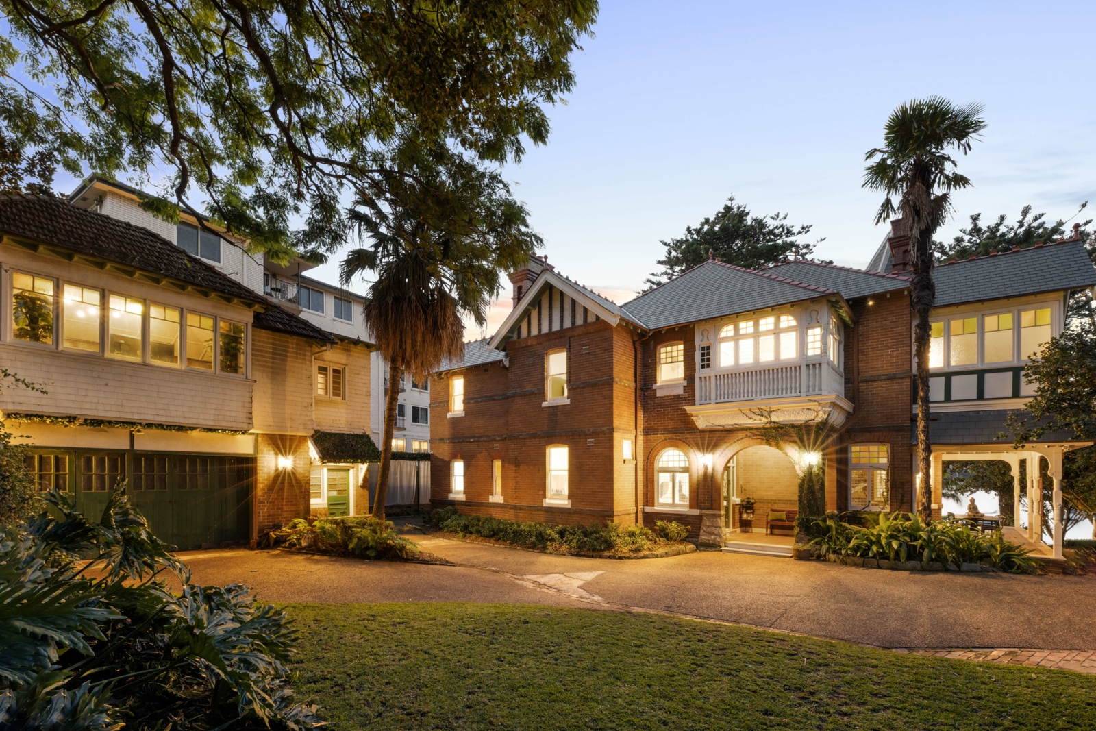 Dusk_16 Drummoyne Ave, Drummoyne_02.jpg