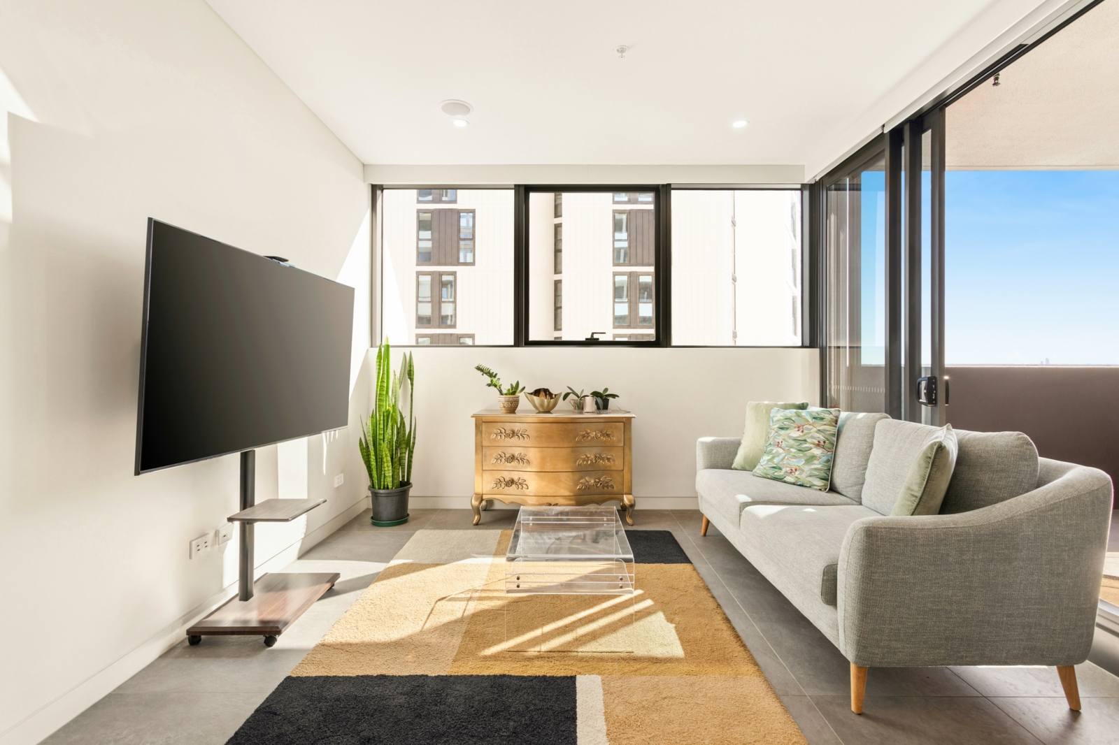 1603_9 Nipper St, Homebush, NSW 2140_03.