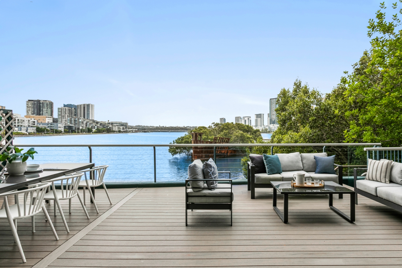 10-29 Bennelong Pkwy, Wentworth Point, N
