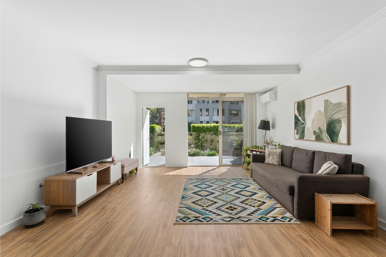 104-4 Stromboli Strait, Wentworth Point_