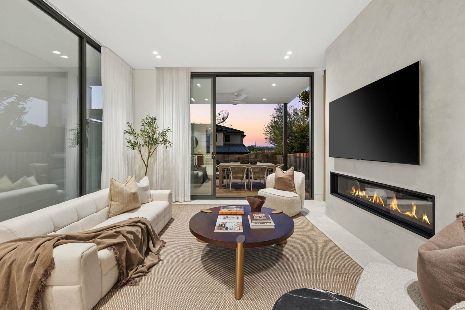 Dusk_1 Selborne St, Burwood_02.jpg