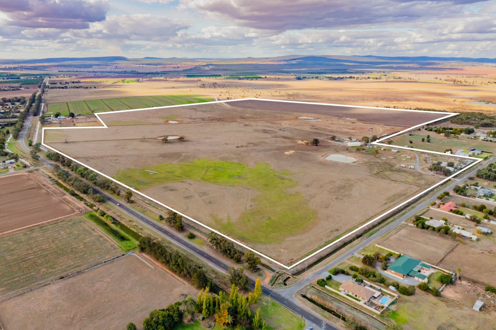 420 Petersham Road,Leeton