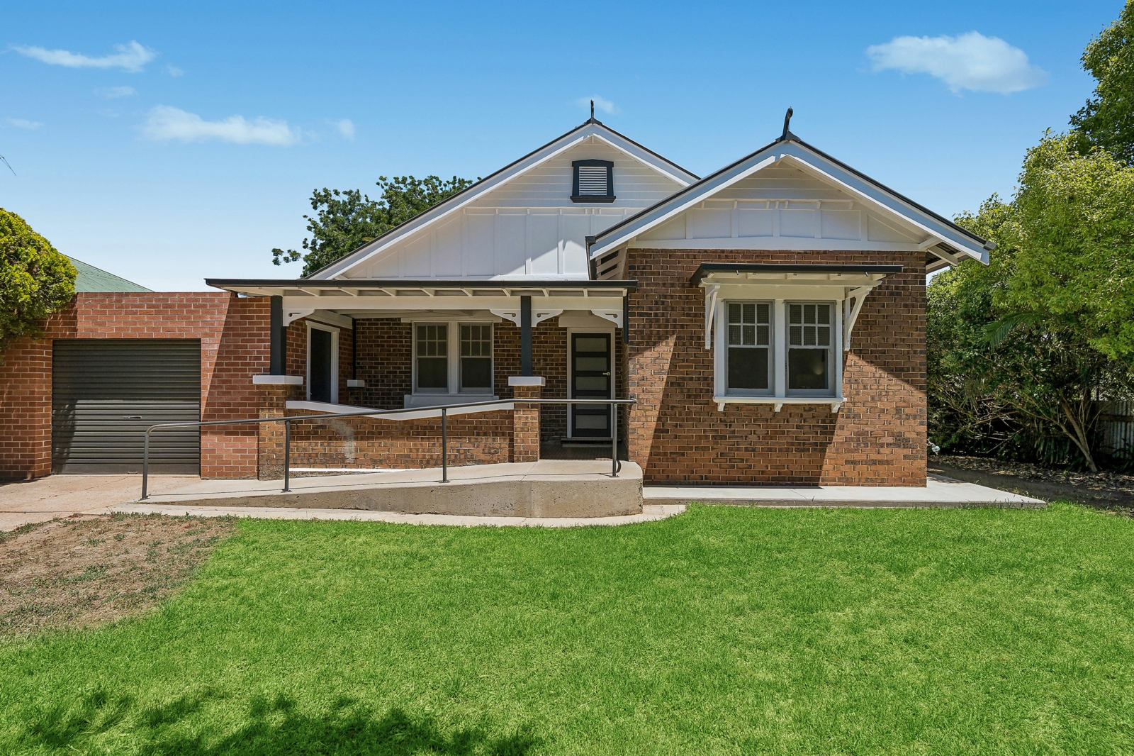 106 Baker Street,Temora