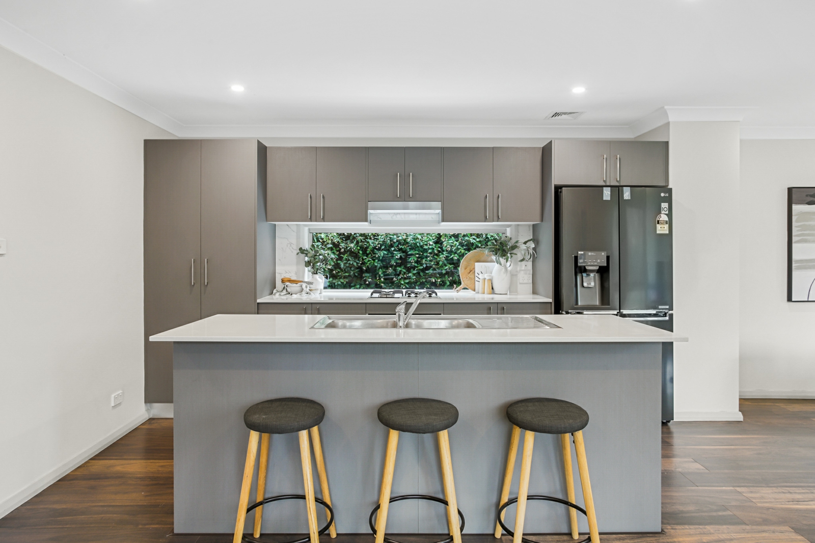 22 Sundowner Parkway Gables-4.jpg