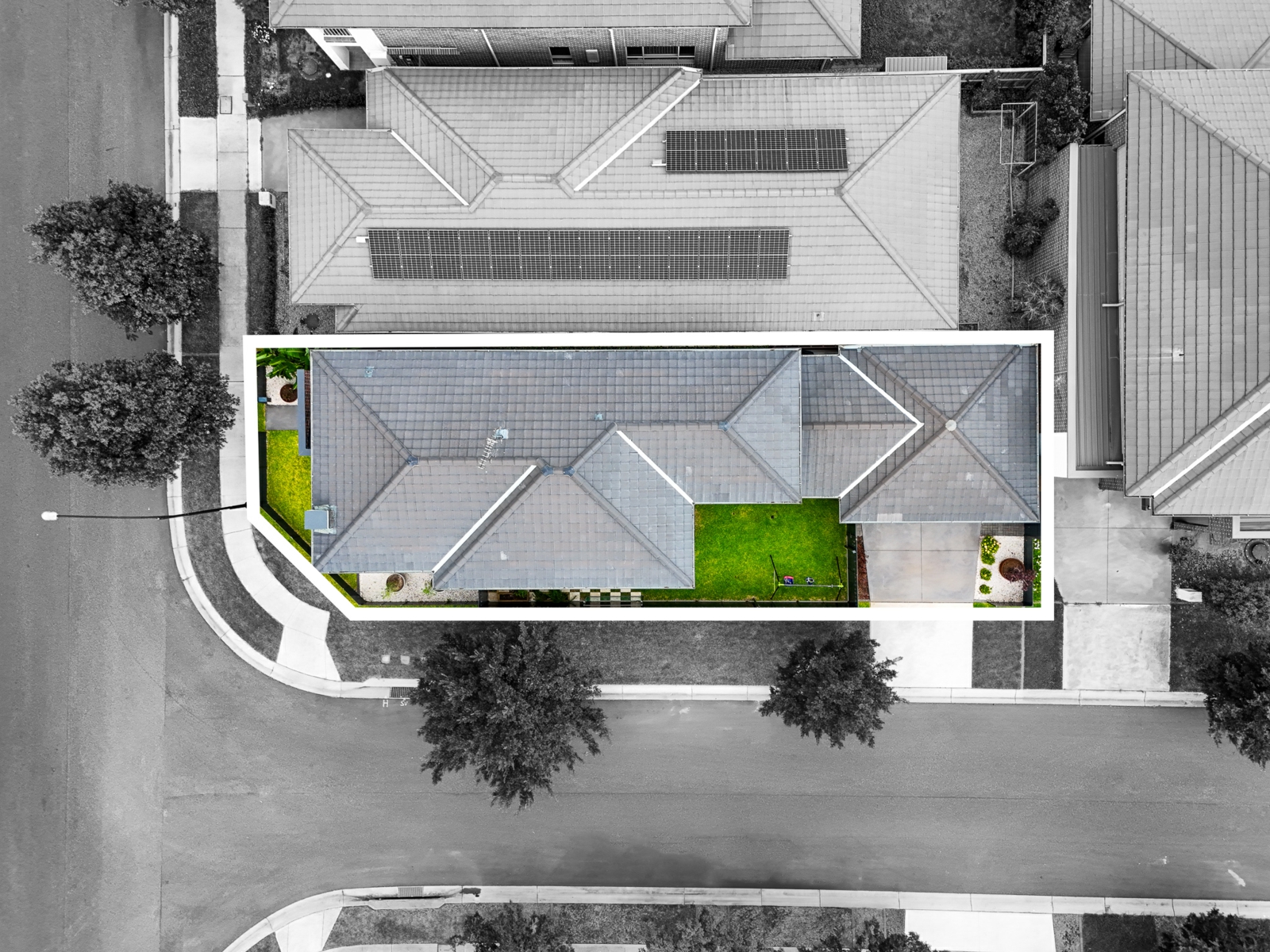 22 Sundowner Parkway Gables Drone-2.jpg