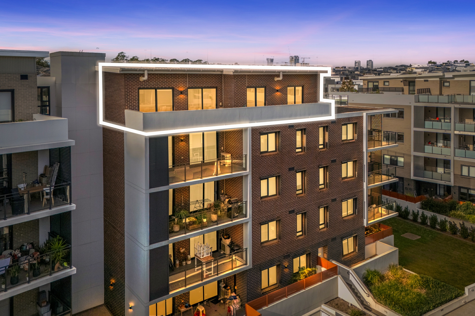 429/2 Gerbera Place,Kellyville