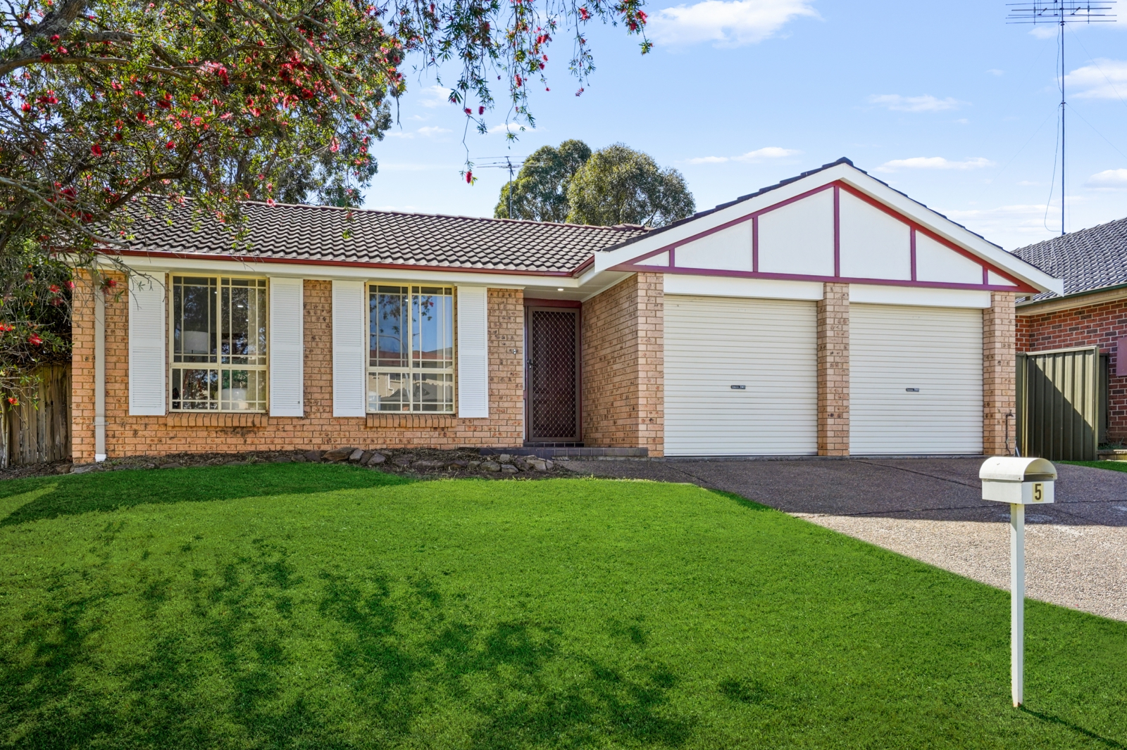 5 Bursaria Crescent,Glenmore Park