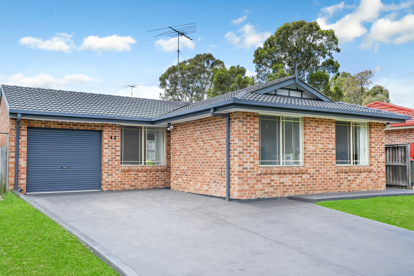 43 De Castella Drive, BLACKTOWN