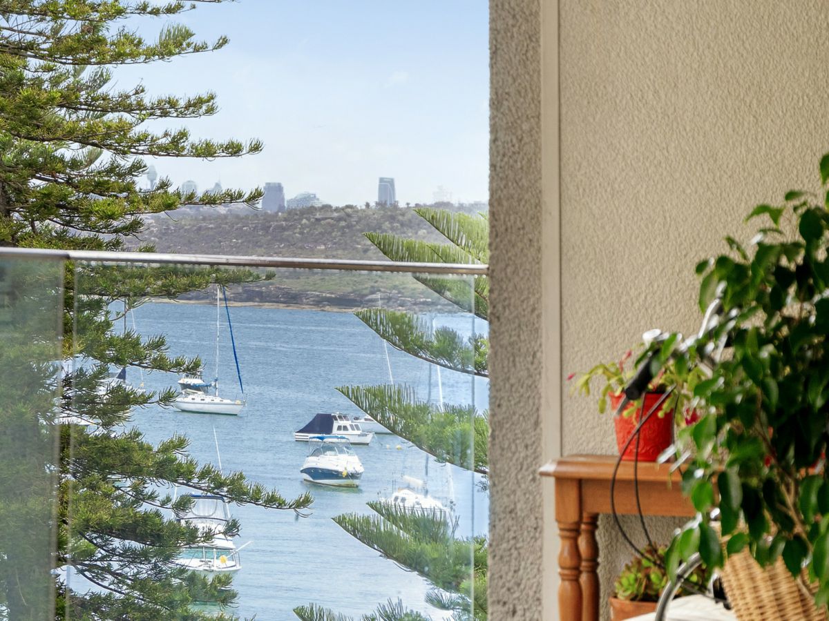 Balcony Tight