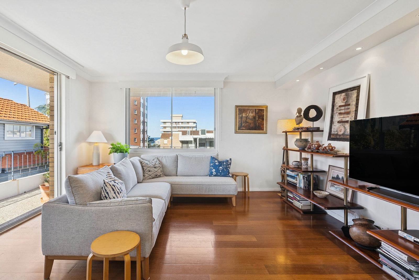 Living Room.jpg